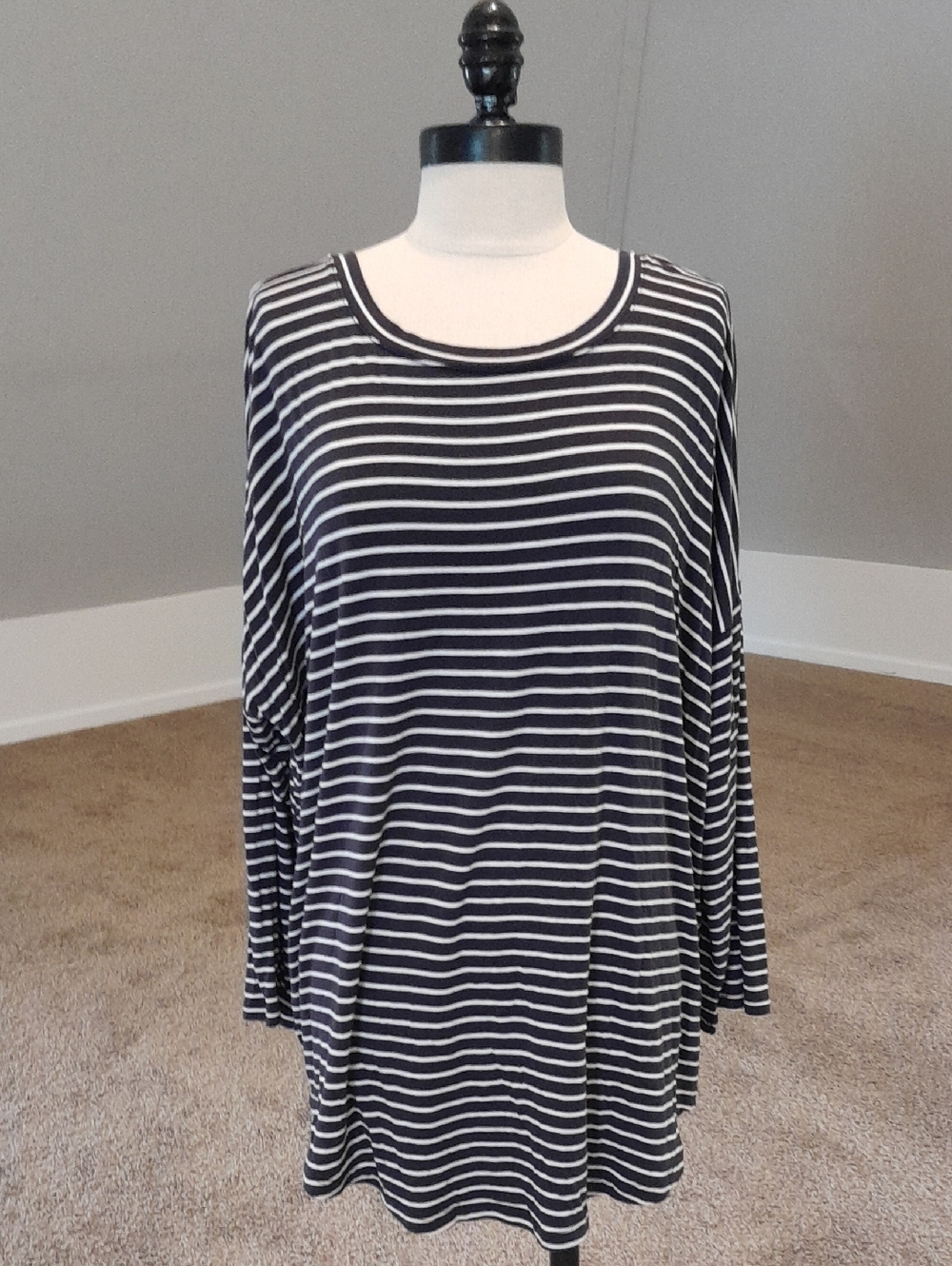 LOFT Black and White Striped 3/4 Sleeve Tee